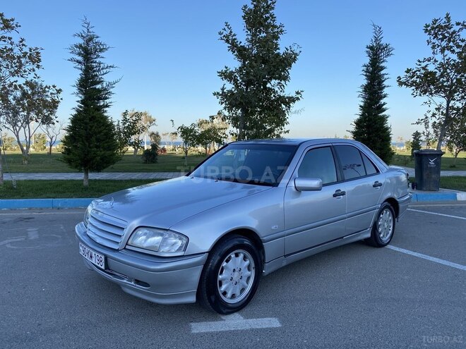 Mercedes C 220 1999, 316,000 km - 2.2 l - Sumqayıt