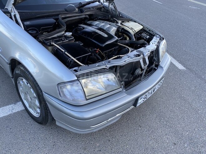 Mercedes C 220 1999, 316,000 km - 2.2 l - Sumqayıt