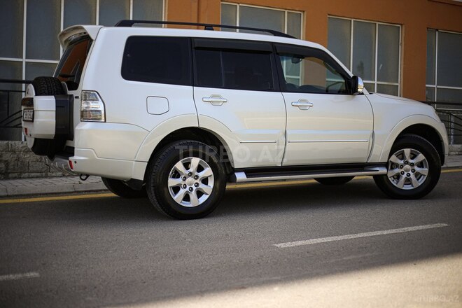 Mitsubishi Pajero 2013, 117,000 km - 3.8 l - Bakı