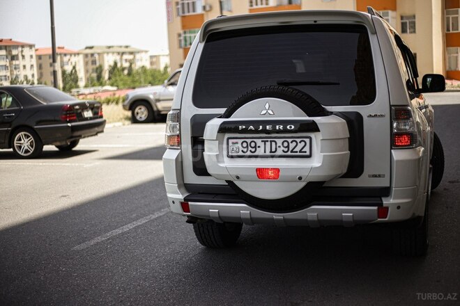 Mitsubishi Pajero 2013, 117,000 km - 3.8 l - Bakı