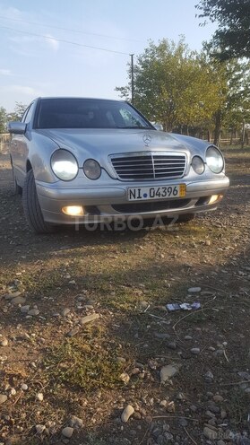 Mercedes E 220 1999, 300,000 km - 2.2 l - Ağstafa