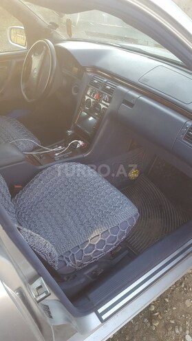 Mercedes E 220 1999, 300,000 km - 2.2 l - Ağstafa