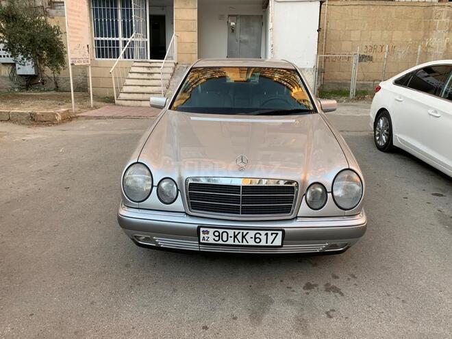 Mercedes E 240 1999, 230,000 km - 2.4 л - Bakı