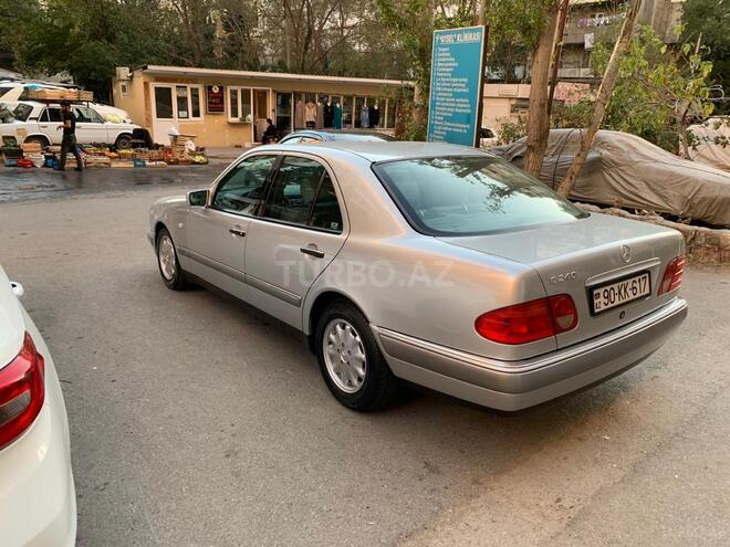Mercedes E 240 1999, 230,000 km - 2.4 л - Bakı