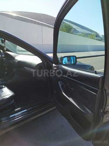 BMW 528 1996, 300,000 km - 2.8 л - Bakı