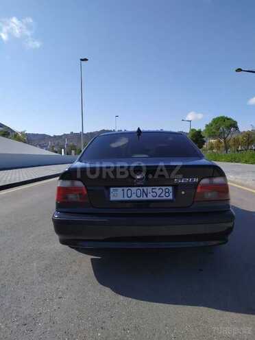 BMW 528 1996, 300,000 km - 2.8 л - Bakı