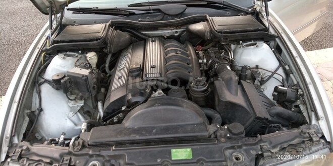 BMW 523 1998, 378,000 km - 2.5 l - Bakı