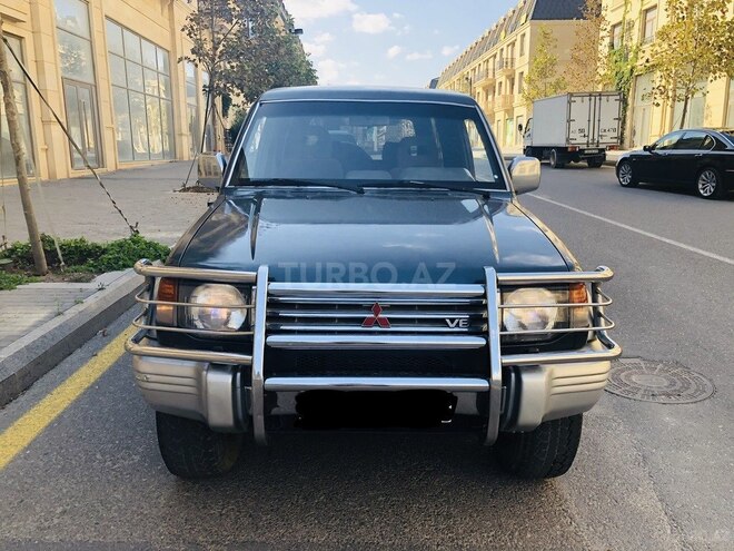 Mitsubishi Pajero 1995, 327,668 km - 3.0 l - Bakı