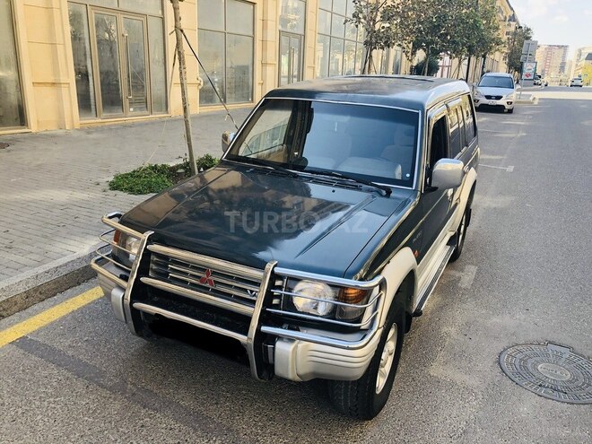 Mitsubishi Pajero 1995, 327,668 km - 3.0 l - Bakı