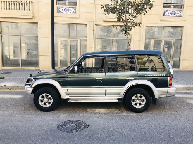 Mitsubishi Pajero 1995, 327,668 km - 3.0 l - Bakı