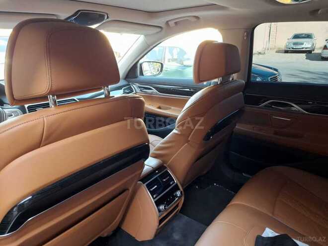 BMW 740 2018, 29,000 km - 3.0 l - Bakı