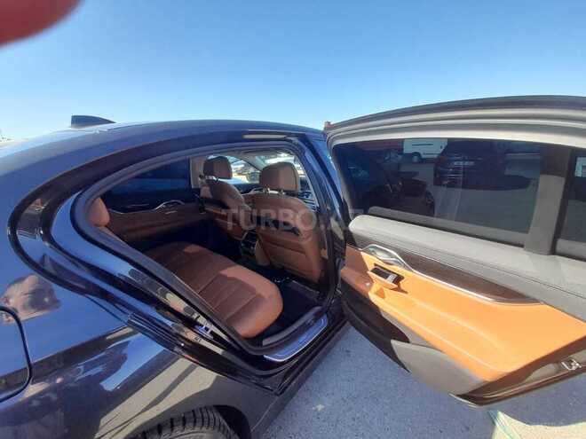 BMW 740 2018, 29,000 km - 3.0 l - Bakı