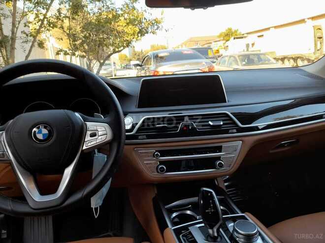 BMW 740 2018, 29,000 km - 3.0 l - Bakı