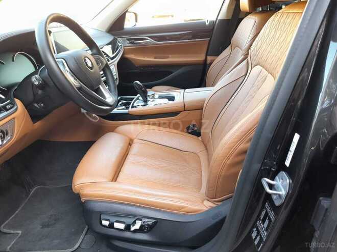 BMW 740 2018, 29,000 km - 3.0 l - Bakı
