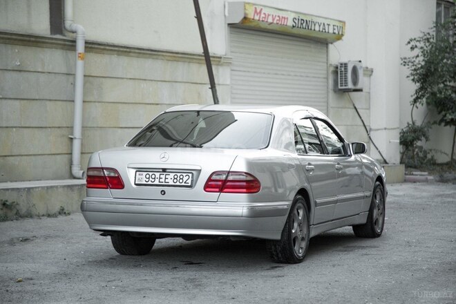 Mercedes E 240 1999, 334,000 km - 2.4 л - Bakı