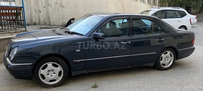 Mercedes E 230 1997, 200,000 km - 2.3 l - Bakı