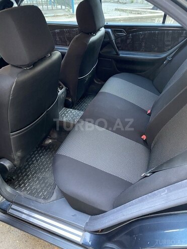 Mercedes E 230 1997, 200,000 km - 2.3 l - Bakı
