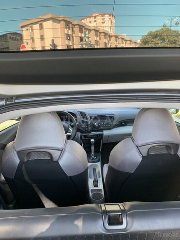 Honda  2012, 81,000 km - 1.5 l - Liman