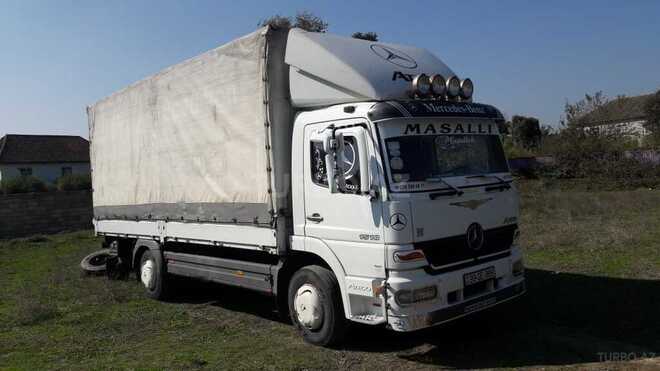 Mercedes  2001, 525,000 km - 4.3 л - Masallı