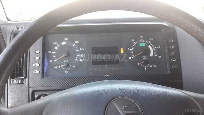 Mercedes  2001, 525,000 km - 4.3 л - Masallı