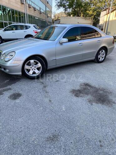 Mercedes E 220 2003, 262,000 km - 2.2 l - Bakı