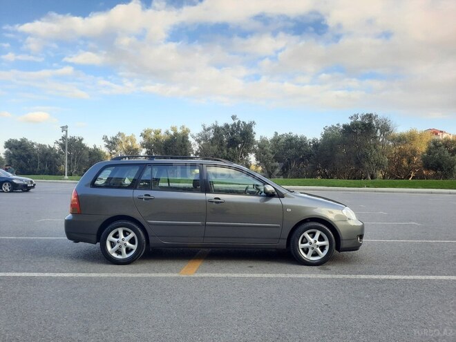 Toyota Corolla 2005, 280,000 km - 1.4 l - Bakı