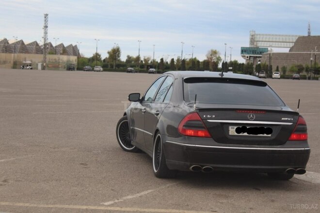 Mercedes E 350 2007, 284,000 km - 3.5 l - Bakı