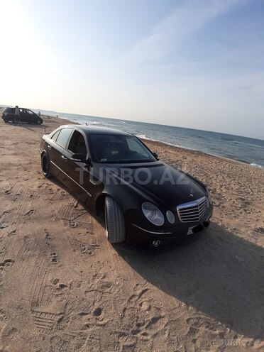 Mercedes E 350 2007, 284,000 km - 3.5 l - Bakı