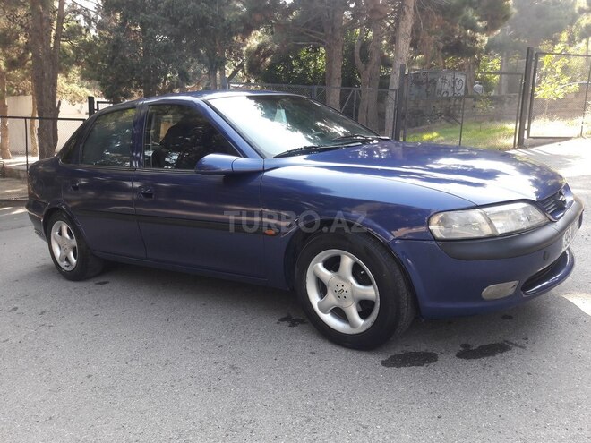 Opel Vectra 1996, 256,326 km - 2.0 л - Bakı