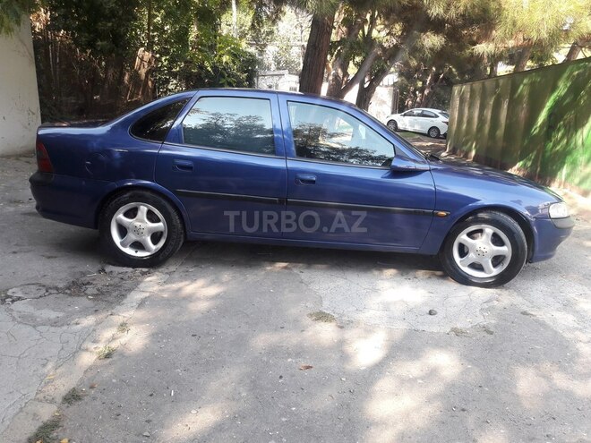 Opel Vectra 1996, 256,326 km - 2.0 л - Bakı