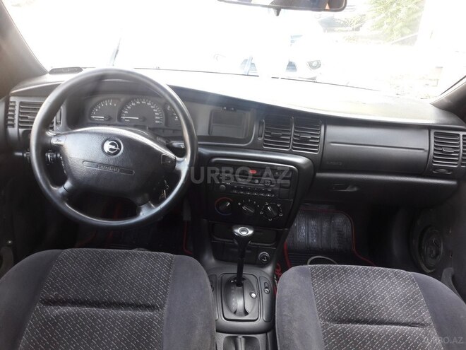 Opel Vectra 1996, 256,326 km - 2.0 л - Bakı