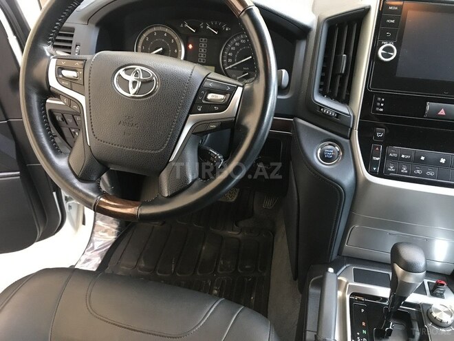 Toyota Land Cruiser 2018, 25,700 km - 4.0 l - Bakı