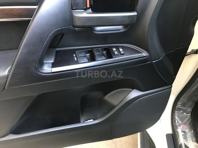 Toyota Land Cruiser 2018, 25,700 km - 4.0 l - Bakı