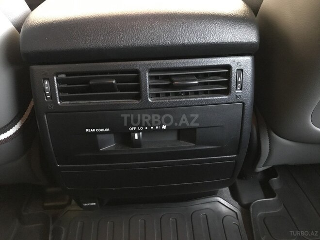 Toyota Land Cruiser 2018, 25,700 km - 4.0 l - Bakı