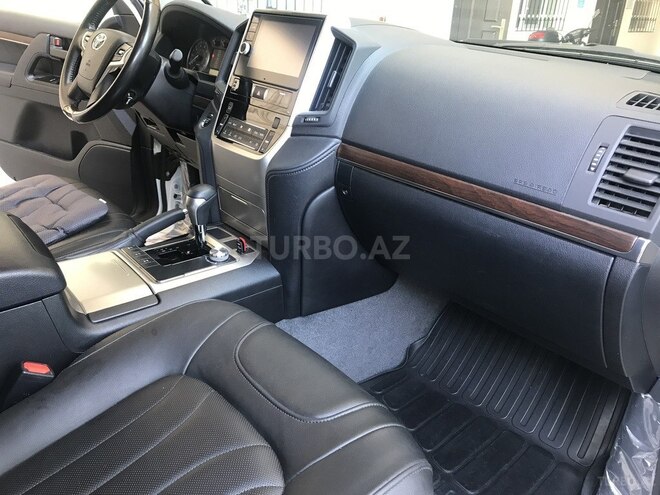 Toyota Land Cruiser 2018, 25,700 km - 4.0 l - Bakı