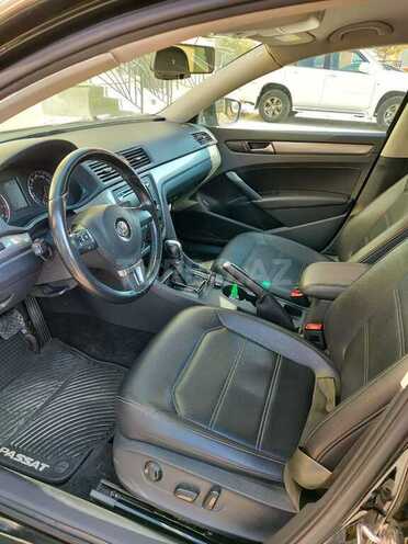 Volkswagen Passat 2015, 132,000 km - 1.8 л - Bakı