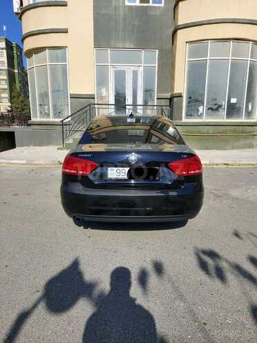 Volkswagen Passat 2015, 132,000 km - 1.8 л - Bakı
