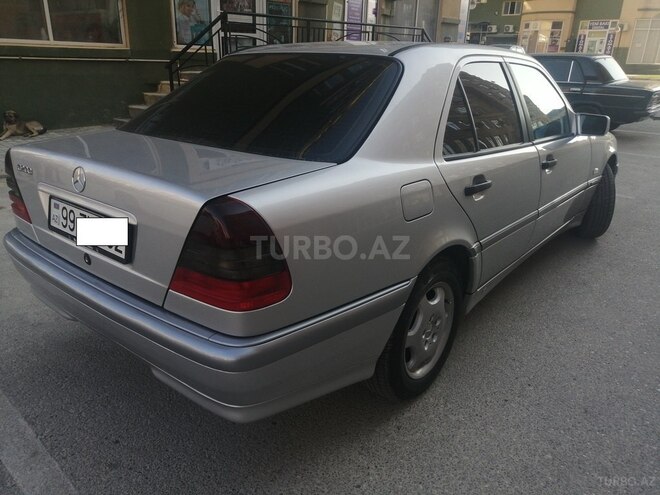 Mercedes C 200 2000, 283,200 km - 2.0 l - Bakı