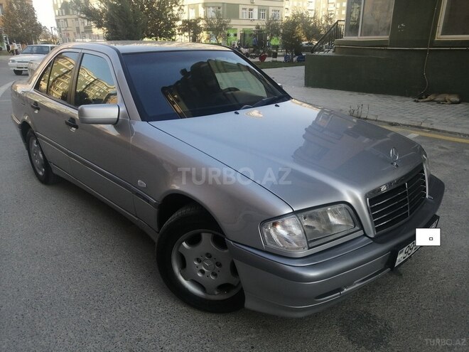 Mercedes C 200 2000, 283,200 km - 2.0 l - Bakı
