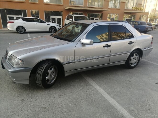 Mercedes C 200 2000, 283,200 km - 2.0 l - Bakı