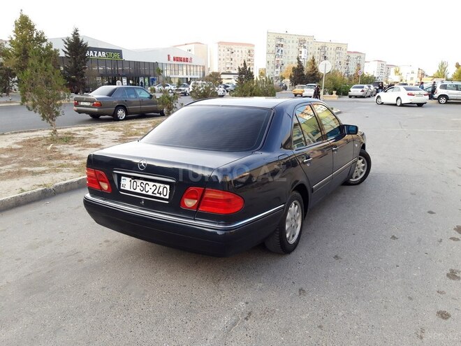 Mercedes E 240 1997, 212,000 km - 2.4 l - Sumqayıt