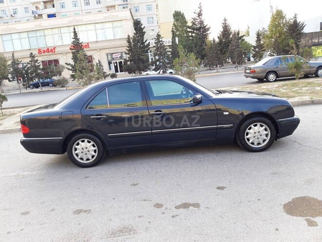 Mercedes E 240 1997, 212,000 km - 2.4 l - Sumqayıt