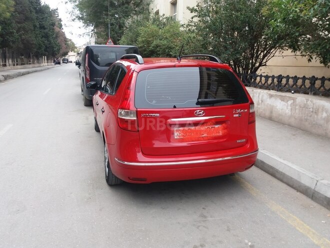 Hyundai i30 2010, 249,000 km - 1.6 л - Bakı