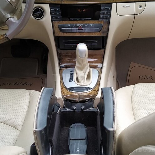 Mercedes E 240 2005, 250,000 km - 2.6 l - Bakı