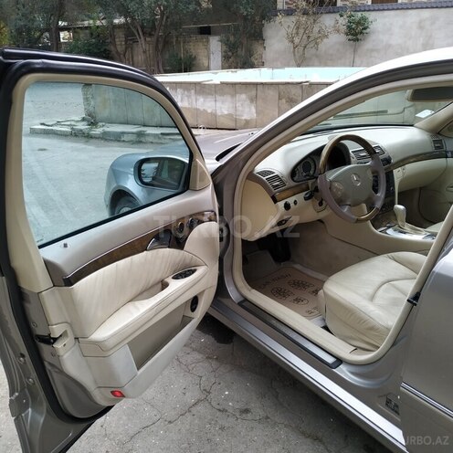 Mercedes E 240 2005, 250,000 km - 2.6 l - Bakı