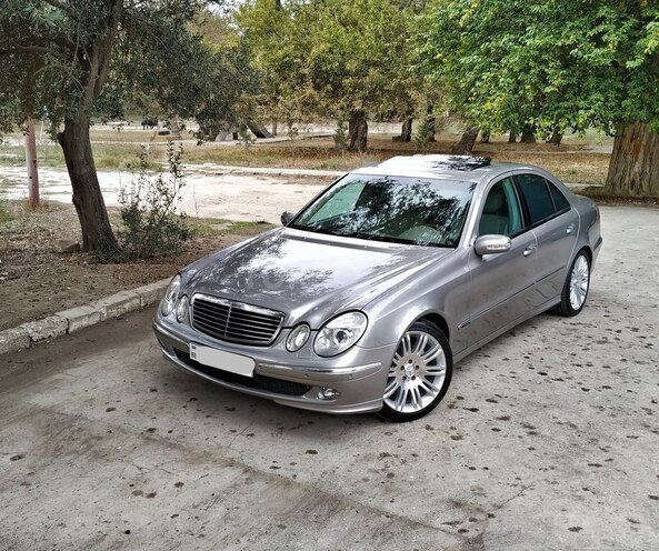 Mercedes E 240 2005, 250,000 km - 2.6 l - Bakı