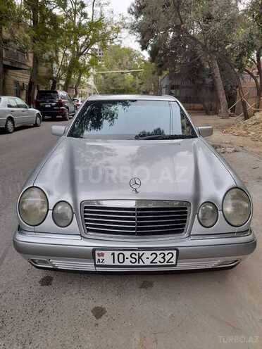 Mercedes E 240 1997, 380,300 km - 2.4 л - Bakı