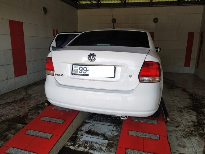 Volkswagen Polo 2012, 301,160 km - 1.6 l - Lənkəran