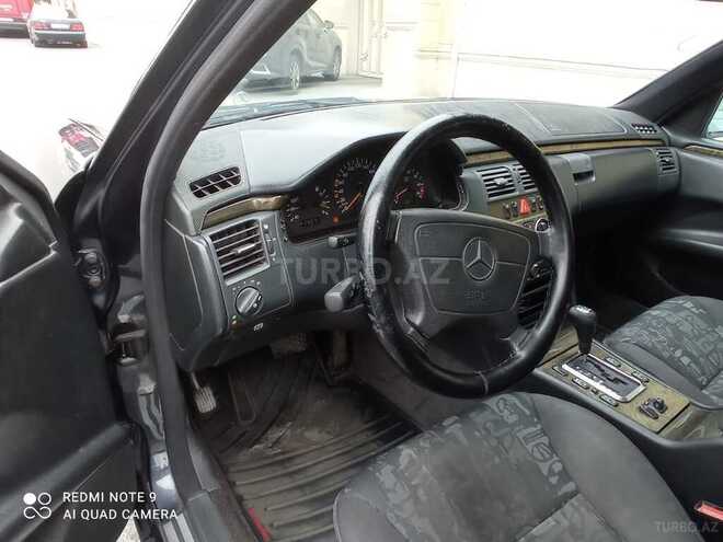 Mercedes E 200 1998, 372,000 km - 2.0 l - Bakı
