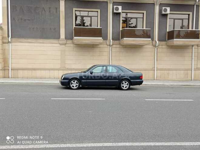 Mercedes E 200 1998, 372,000 km - 2.0 l - Bakı